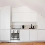 Vendégház Spacious 6-bedroom W/ Sunny Terrace In 4*