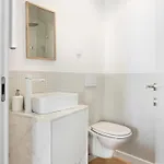 Spacious 6-bedroom W/ Sunny Terrace In Vendégház Lisboa