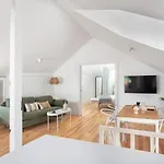Vendégház Spacious 6-bedroom W/ Sunny Terrace In Lisboa