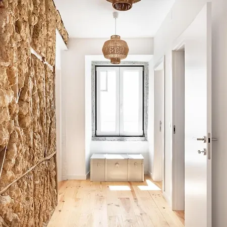 Guestready - Fabulous Near Pink Street Gasthof Lissabon